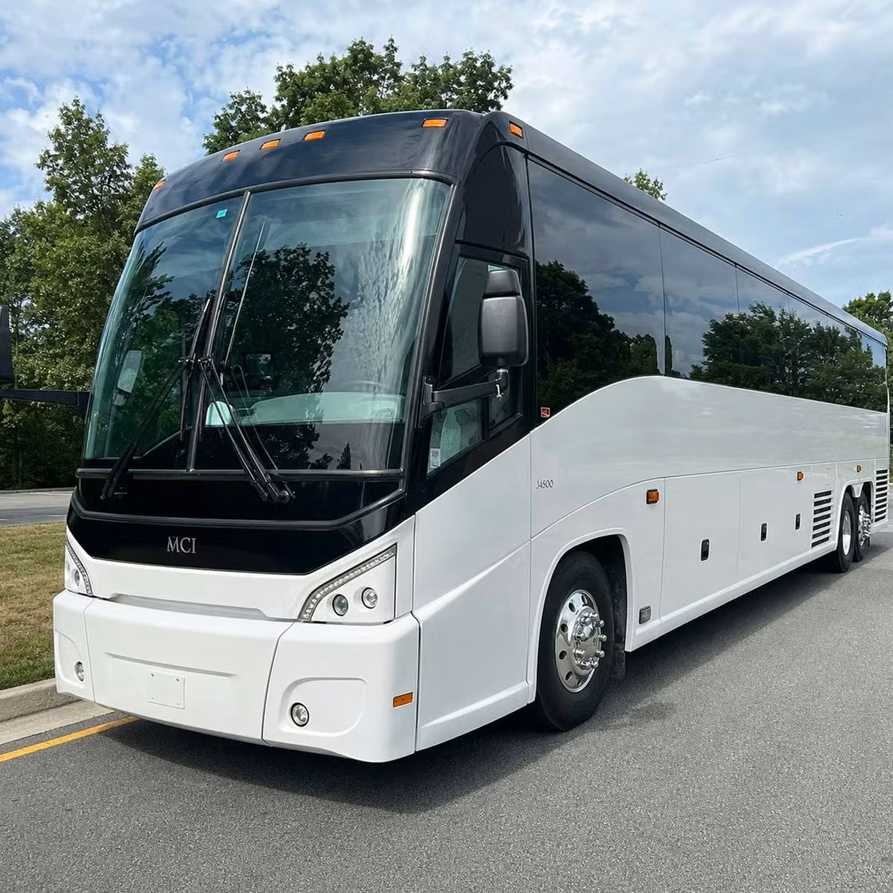 hallandale beach party buses and charter buses for concerts